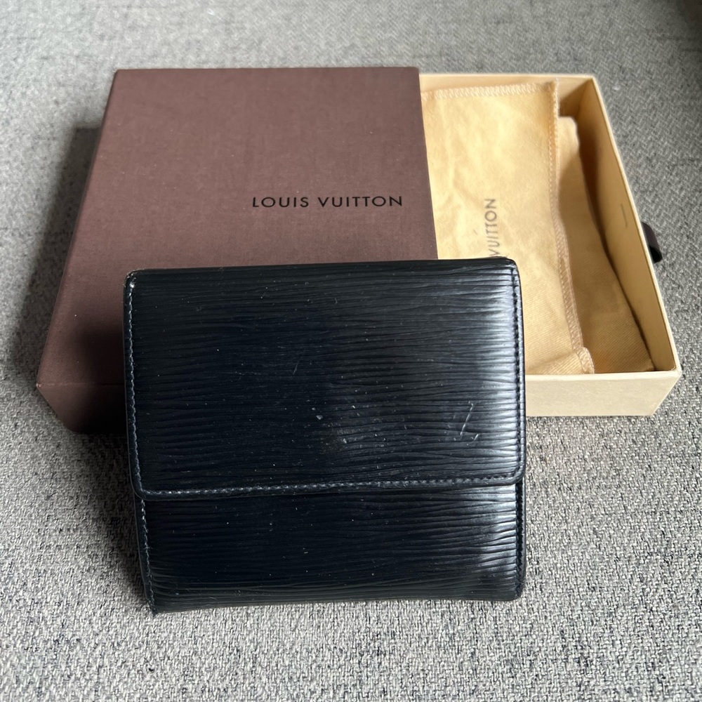 Louis Vuitton Black Epi Leather Elise wallet